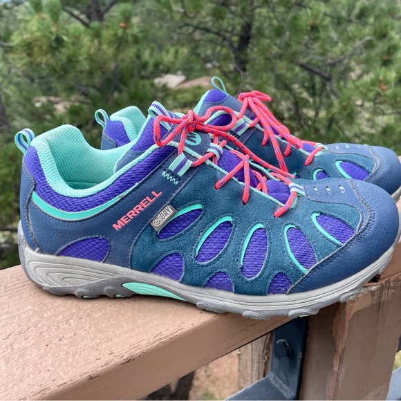 EUC Merrell Chameleon Hiking Shoes, Ladies 7 - Picture 2 of 6